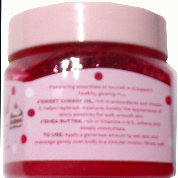 Global Beauty Care Red Velvet Mini Bath Pearls & Sugar Scrub (Set of 2) - Picture 2 of 5